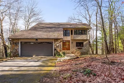 Exterior - 576 Apache Trl, Chatsworth, GA 30705 photo 16 of 32