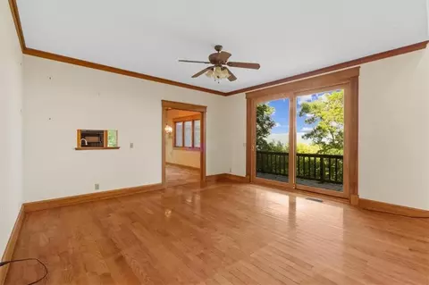 Living - 576 Apache Trl, Chatsworth, GA 30705 photo 5 of 7
