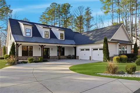 124 Jason Ln, Cumming, GA 30040