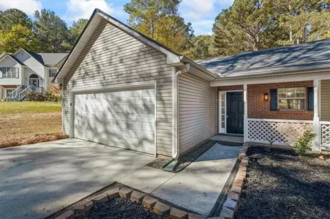 2485 Amber Hills Dr, Monroe, GA 30655