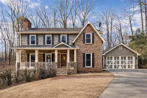 1114 Wind Hill Ln SW, Marietta, GA 30064