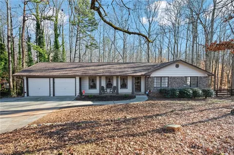 2446 Thrasher Rd, Buford, GA 30519