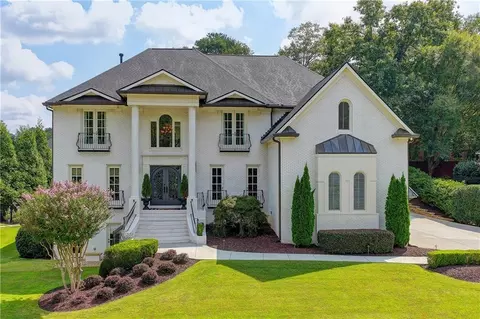 333 Caruso Ct, Atlanta, GA 30350