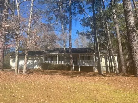 119 Camp Creek Dr, Stockbridge, GA 30281