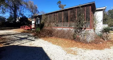 1025 Evergreen Dr, Elberton, GA 30635