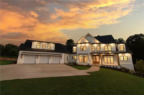 7915 E Cherokee Dr, Canton, GA 30115