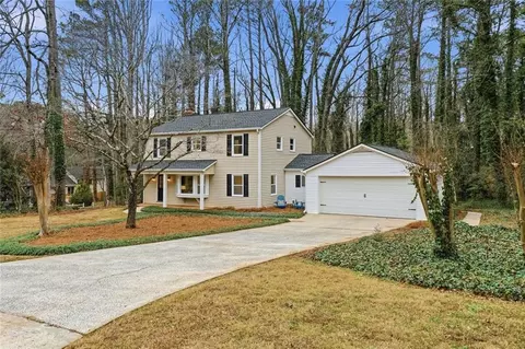 3325 Pebble Hill Dr, Marietta, GA 30062