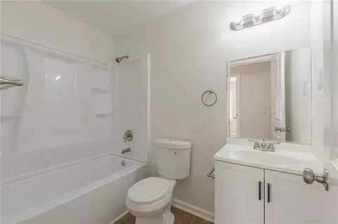 Bath - 6012 Danbury Ct, Morrow, GA 30260 photo 1 of 2