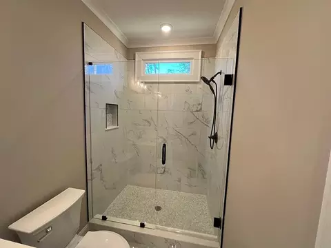 Bath - 2226 Upper Burris Rd, Canton, GA 30114 photo 2 of 8