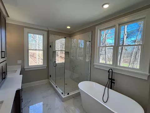 Bath - 2226 Upper Burris Rd, Canton, GA 30114 photo 4 of 8
