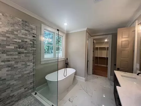 Bath - 2226 Upper Burris Rd, Canton, GA 30114 photo 6 of 8