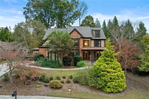 7010 Tree House Way, Flowery Branch, GA 30542