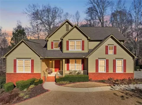 121 Northlake Trl, Canton, GA 30114