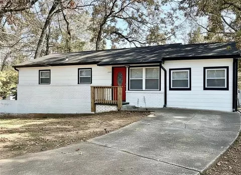 1995 Oak Ct, Austell, GA 30168