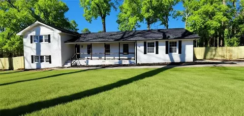 1390 White Oak St SE, Conyers, GA 30013