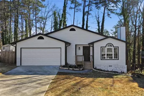 6381 Phillips Creek Dr, Lithonia, GA 30058