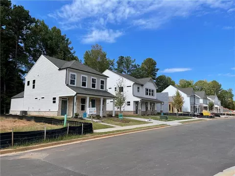 Exterior - 4405 Easter Lily Ave, Buford, GA 30519 photo 3 of 7