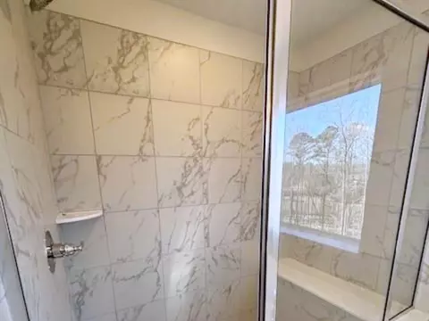 Bath - 4405 Easter Lily Ave, Buford, GA 30519 photo 2 of 4