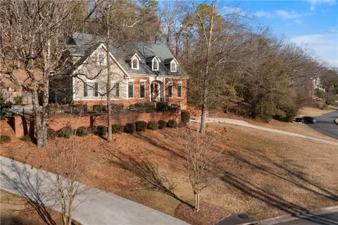 1 Pembroke Ln, Cartersville, GA 30120