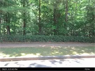 6140 Grand Marina Cir, Gainesville, GA 30506