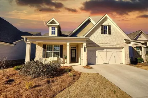 479 Glenmont Rd, Grayson, GA 30017
