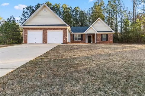 2116 Grand Gleaton Pass NE, Conyers, GA 30013