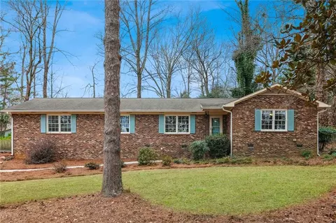 368 Windsor Dr SW, Marietta, GA 30064