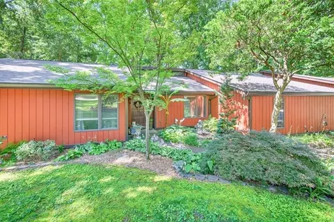 686 Hillwood Ct, Dacula, GA 30019