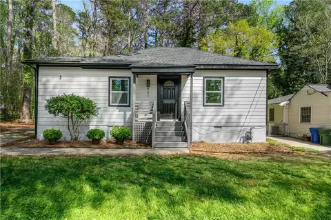 437 Collier Ridge Dr NW, Atlanta, GA 30318
