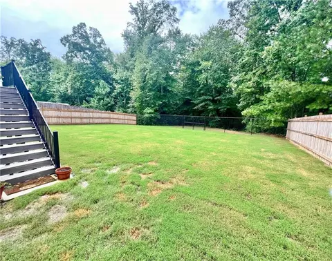 Exterior - 566 Clinton Dr, Temple, GA 30179 photo 5 of 6