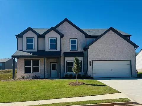 325 Rodeo Dr, Auburn, GA 30011