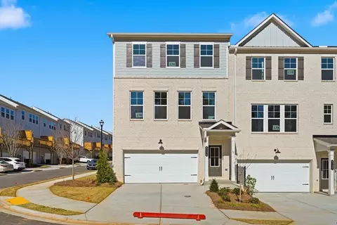 6137 Wayburn St, Tucker, GA 30084