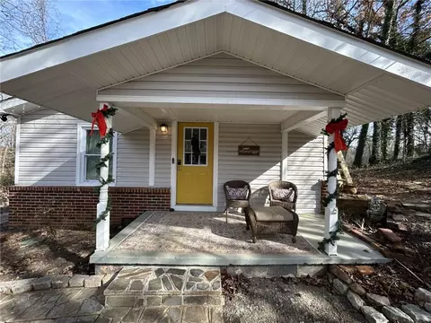 3006 Scenic Dr, Gainesville, GA 30506