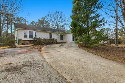 2035 Mcduffie Rd, Austell, GA 30106