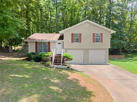 6311 Bent Oaks Ct, Flowery Branch, GA 30542