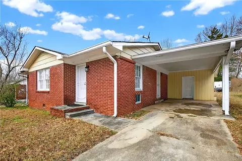 1742 Cardinal Rd, Jonesboro, GA 30238