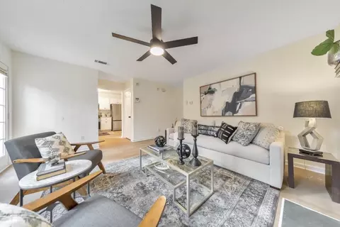 Living - 334 Fallview Dr, Mcdonough, GA 30253 photo 3 of 4