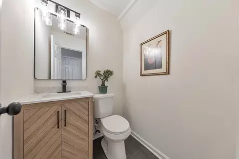 Bath - 334 Fallview Dr, Mcdonough, GA 30253 photo 2 of 4