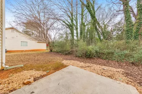 Exterior - 334 Fallview Dr, Mcdonough, GA 30253 photo 3 of 5