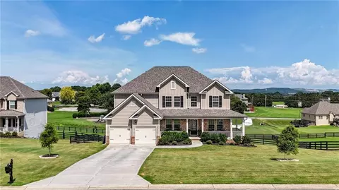 178 Harbor Trl SW, Adairsville, GA 30103