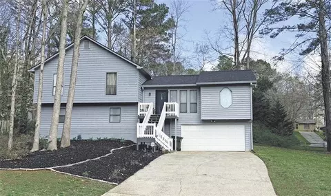 1071 Ferry Creek Way, Acworth, GA 30102