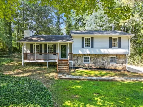 103 Wood Wind Sta, Woodstock, GA 30189