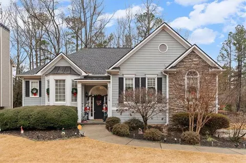 11 Valleyside Ct, Dallas, GA 30157