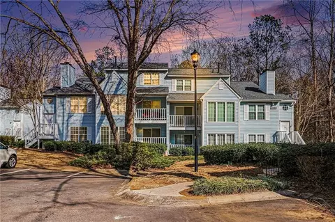 706 Glenleaf Dr, Peachtree Corners, GA 30092