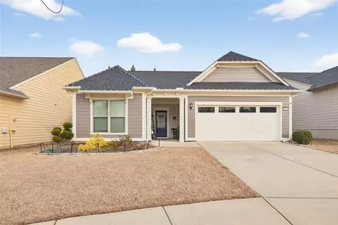 5713 Cypress Bluff Ln, Hoschton, GA 30548