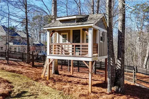 Exterior - 118 Whitestone Dr, Mcdonough, GA 30253 photo 10 of 12
