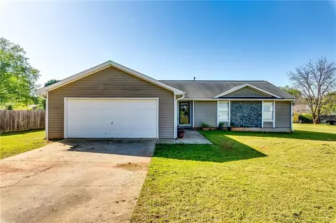 2582 Rosecommons Dr, Hampton, GA 30228