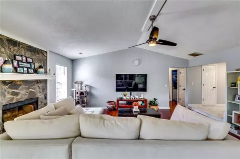 2582 Rosecommons Dr, Hampton, GA 30228 photo 3