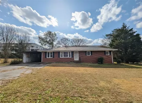 734 Meadowlark Dr, Villa Rica, GA 30180