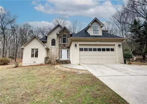 197 Saddlebrook Dr SE, Calhoun, GA 30701